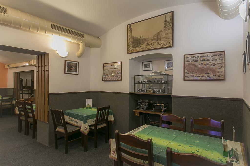 Hotel U Sladku Prag Exterior foto