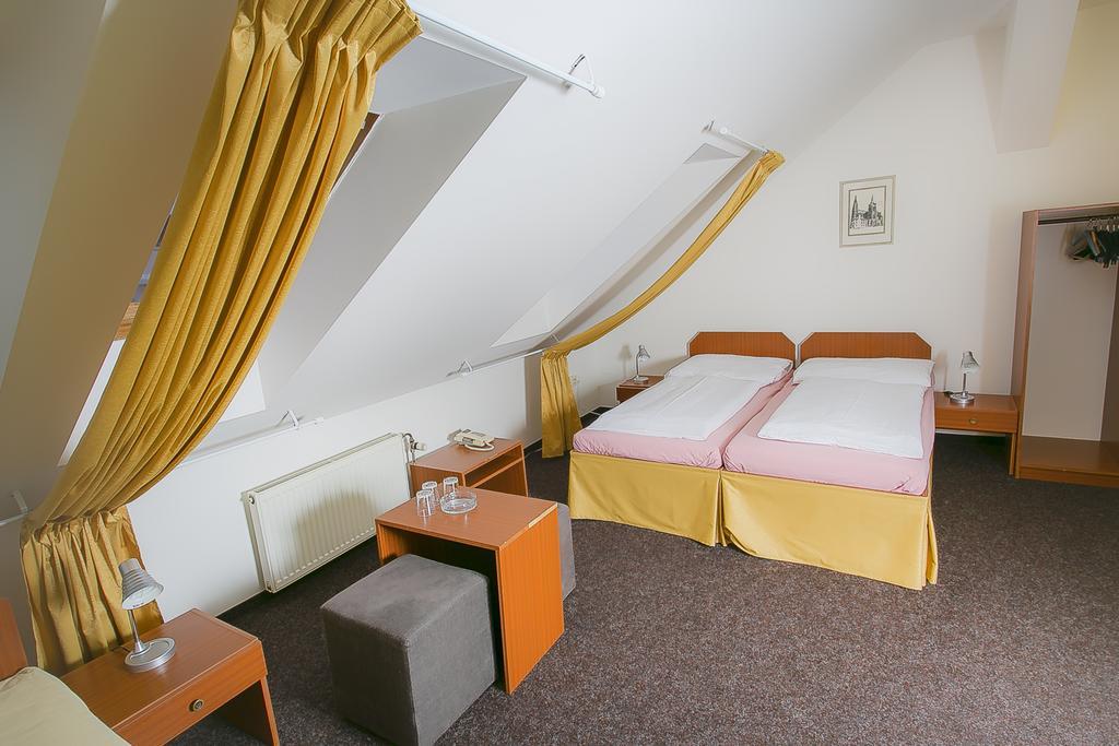 Hotel U Sladku Prag Exterior foto