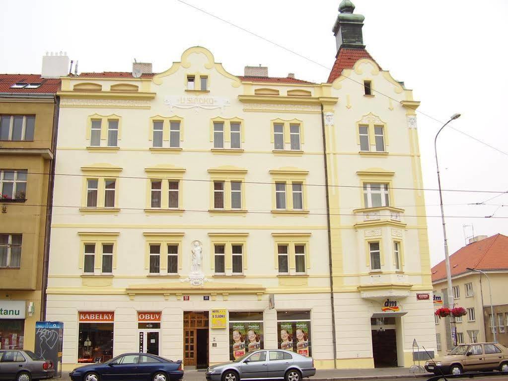 Hotel U Sladku Prag Exterior foto